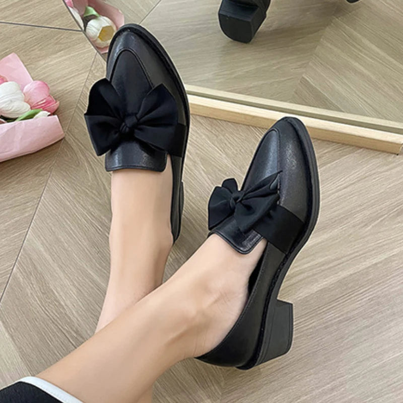 Vivienne™ – Patent Bow Loafers