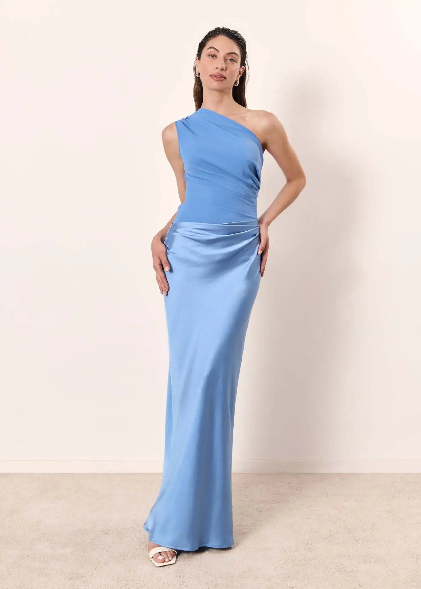 Amélia™ – One-Shoulder Satin Evening Dress