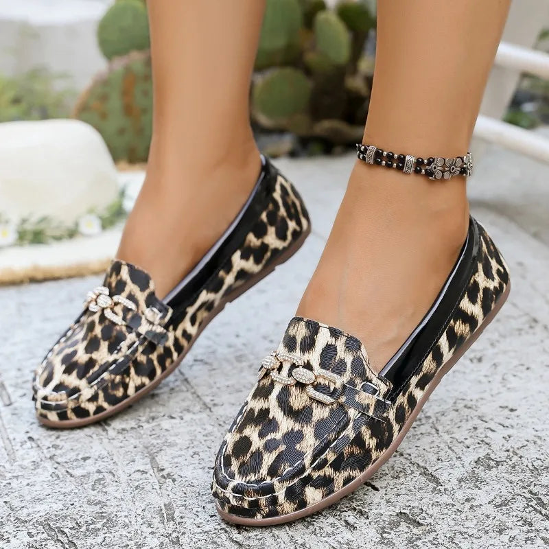 Isaline™ – Leopard Loafers