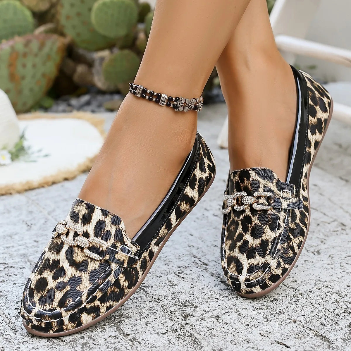 Isaline™ – Leopard Loafers